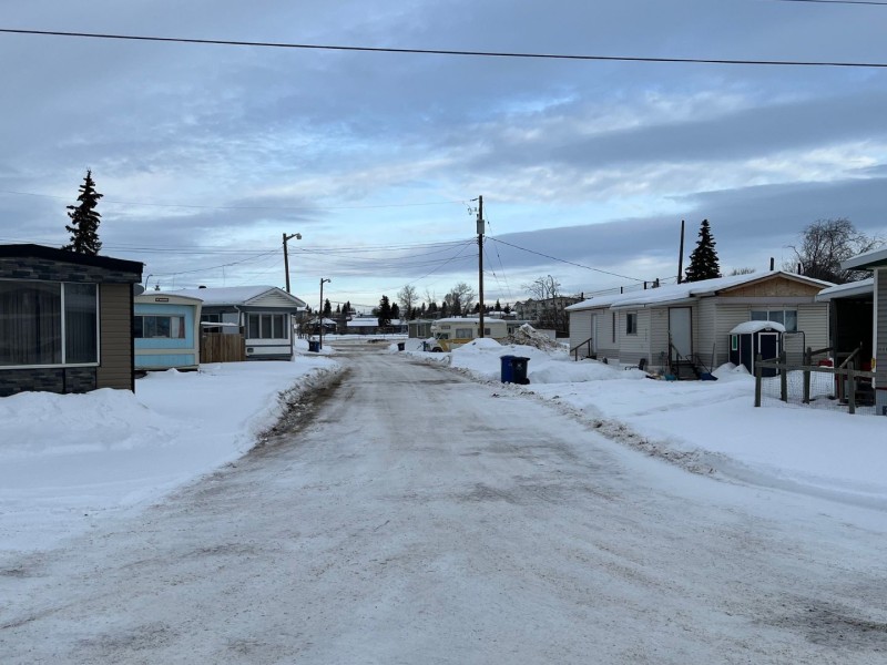 Rows of mobile homes at City Center Trailer Park. (Energeticcity)
