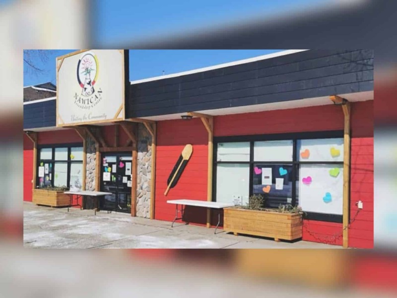 Front entrance to the Nawican Frienship Centre (Nawican Friendship Centre - Facebook)