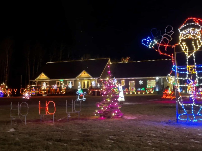 Sean Gallagher has been decorating his property for the community to enjoy for 20 years. ( Jordan Prentice