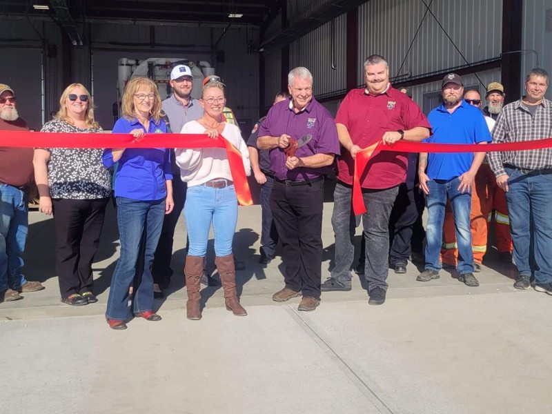 Mayor and council during the ribbon cutting ceremony for the new public works building.