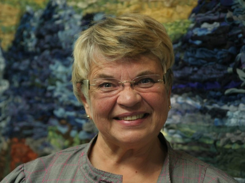A photo of Sue Popesku.