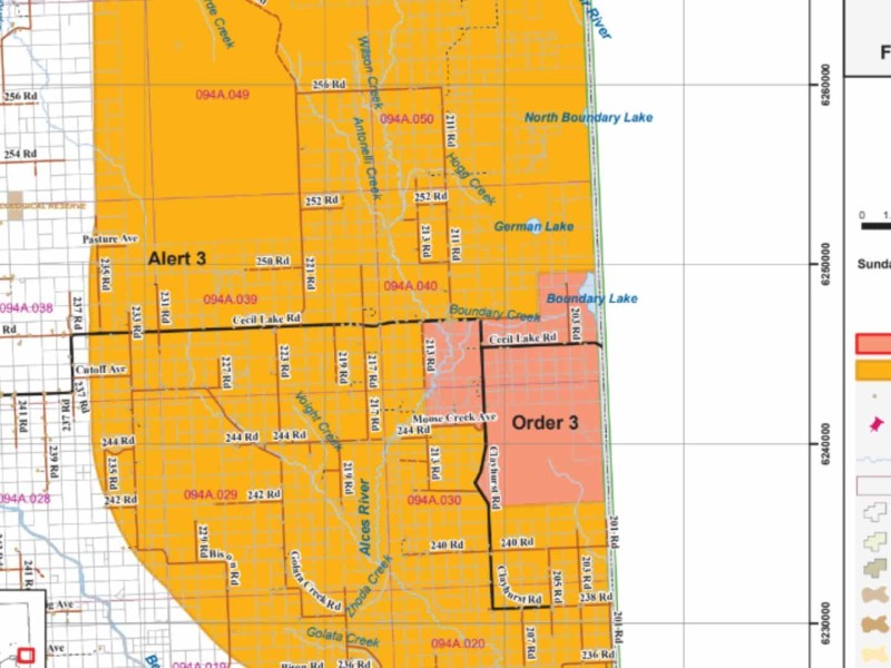 A map showing where the evacuation orders and alerts are for the Boundary Lake wildfire.