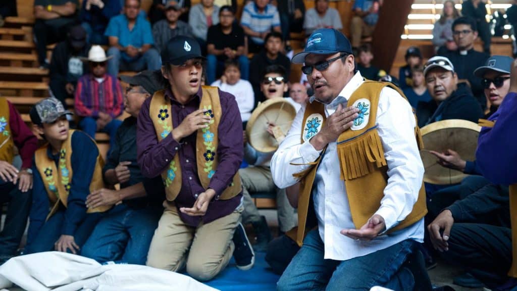 The current image has no alternative text. The file name is: HANDGAMES-2.jpg