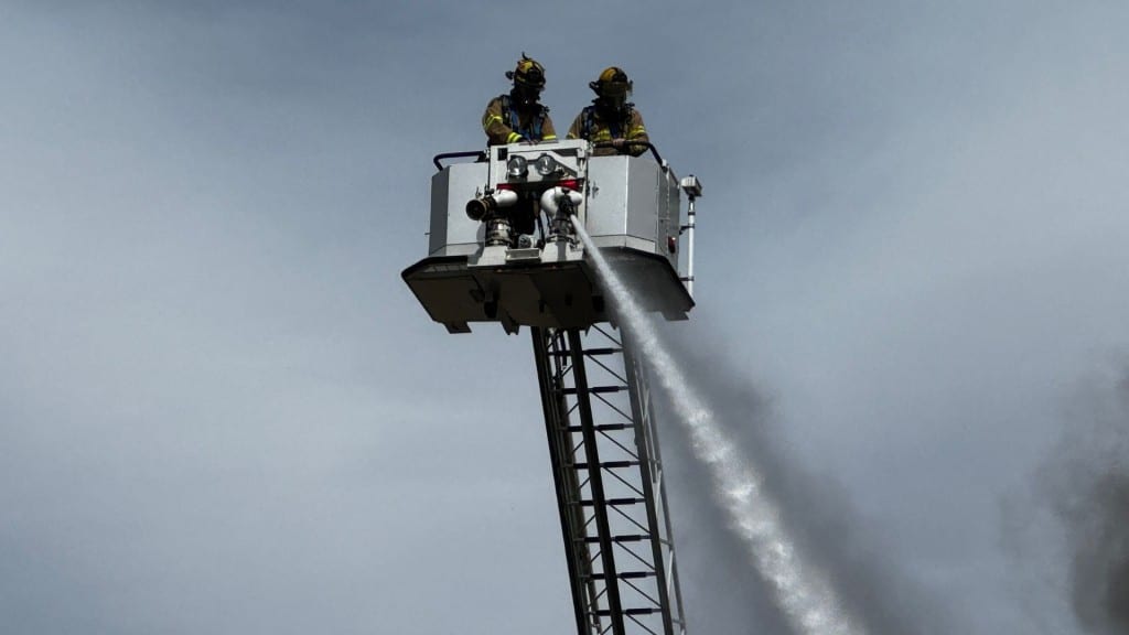 Firefighters tackling the blaze on 103rd Avenue (Ed Hitchins/Energeticcity.ca)