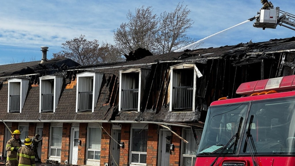 The remains of the building on 103rd Avenue after the fire. (Franki Berry/Energeticcity.ca)