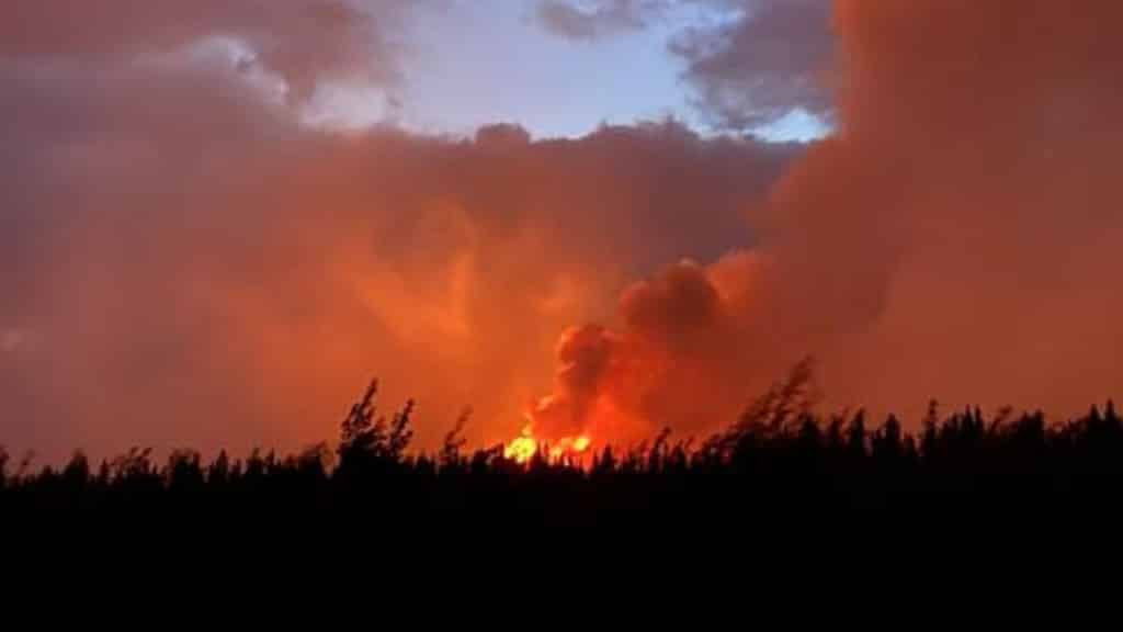 The Summit Lake wildfire overnight. (BCWS)