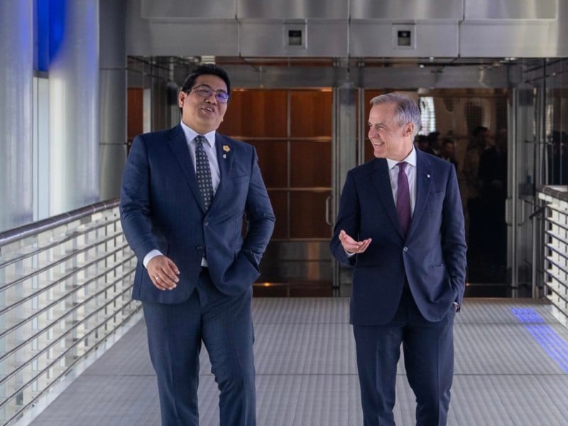 Petronas CEO Tengku Muhammad Taufik pictured with Prime Minister Mark Carney. (Mark Carney, Facebook)