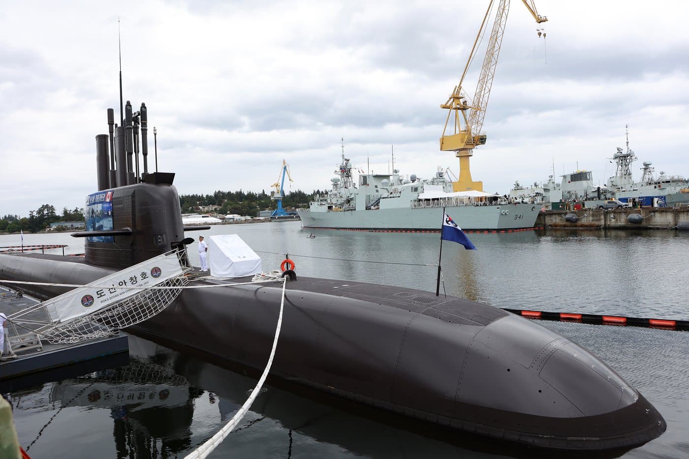 Royal Canadian Navy host the Republic of Korea Navy KSS-III, known as Dosan Ahn Chang-ho, during a welcome ceremony at CFB Esquimalt in Esquimalt, B.C., on Monday, May 25, 2026. THE CANADIAN PRESS/Chad Hipolito